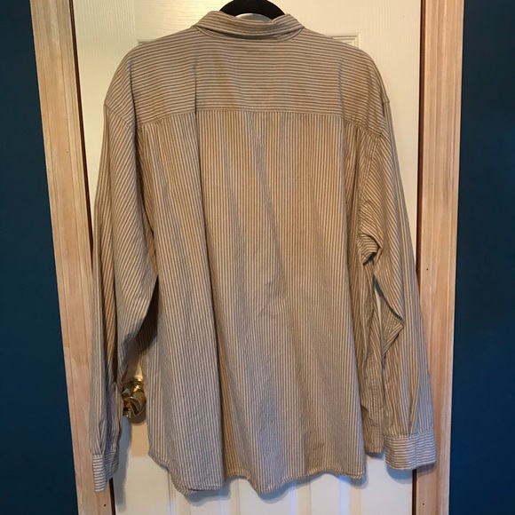 Nautica Men’s button down - Picture 2 of 3